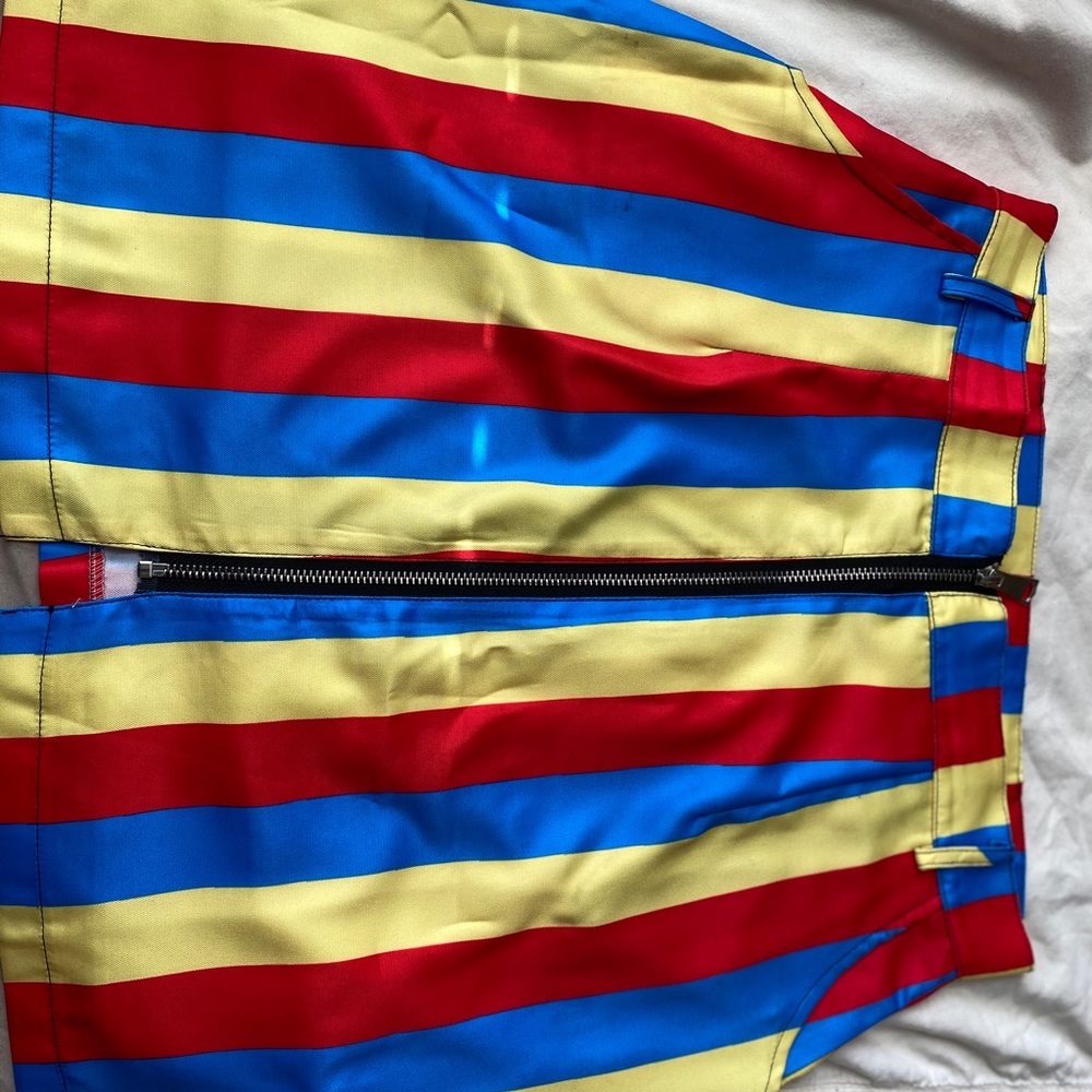 Zip back colorful skirt